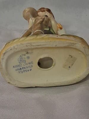 Vintage Arnart 5th Ave Hand Painted Figurine Music Time numbered 55/1544 - Thumbnail 9