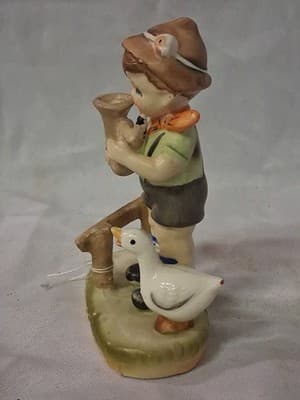 Vintage Arnart 5th Ave Hand Painted Figurine Music Time numbered 55/1544 - Thumbnail 6
