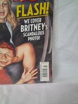 Feb 2007 Mad Magazine #474, BRITNEY'S Scandalous Photo - Thumbnail 3