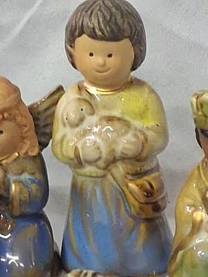 Nativity Set, Small Ceramic 9 Piece Set - Thumbnail 7