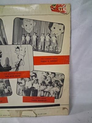 Vintage 45 rpm Vinyl Record Walt Disney's Mickey Mouse Club March 1955 - Thumbnail 6