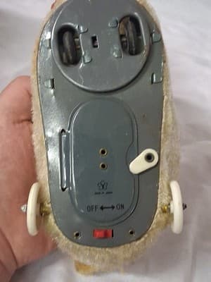 Vintage Yonezawa Battery Operated Mechanical Mother Duck Made in Japan Untested - Thumbnail 14