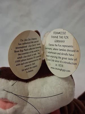 Coca-Cola International Bean Bag Plush - #230 Germany Fannie Fox 1999 - Thumbnail 9