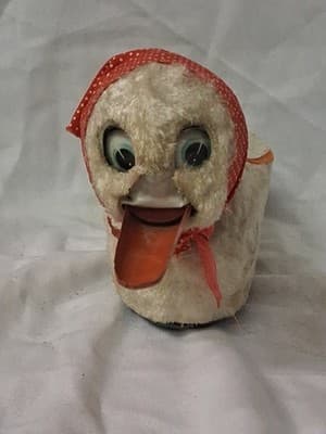Vintage Yonezawa Battery Operated Mechanical Mother Duck Made in Japan Untested - Thumbnail 7