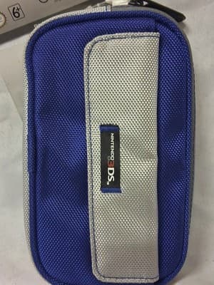 PowerA Gametrek Nintendo 3DS Case Blue / Silver Holds System and 3 x Game Cards - Thumbnail 2
