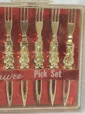 Vintage Tiki-Style Gold Finish Hors D'oeuvre Pick Fork Set - Thumbnail 4