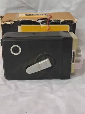 Vintage Kodak Escort 8 Camera 8mm W Original Box Ect 📷 - Thumbnail 3