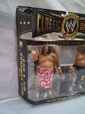 WWE Classic Superstars Wild Samoans AFA Sika Jakks Wrestling Figure - Thumbnail 2