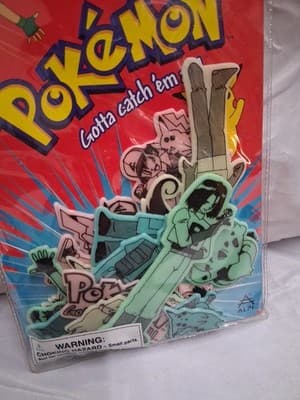 NEW Vintage 1999 Pokemon Glow In The Dark Plastic 16 Pieces Retro Starter Pack - Thumbnail 2