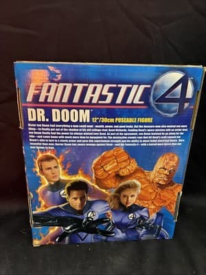 ToyBiz Marvel Fantastic 4 Four Dr Doom 12" Inch Action Figure - Thumbnail 3