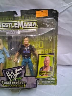 2000 WWF WrestleMania Stone Cold & Debra Titan Tron Live Double Slam Series 3 - Thumbnail 3