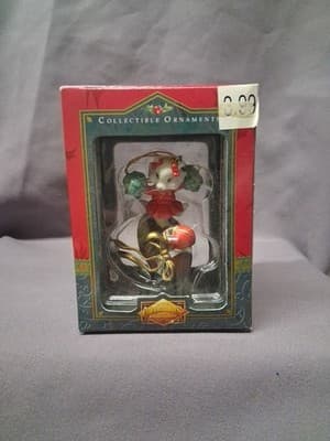 Christmas Traditions Collectible Ornaments Cute Cat Christmas Figure New
