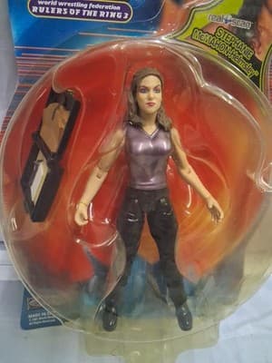 2001 Jakks Pacific | WWF Stephanie McMahon Sunday Night Heat Action Figure - Thumbnail 4