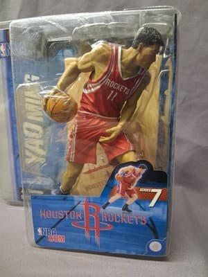 McFarlane: 2nd Edition- Yao Ming (Series 7) Action Figure - Thumbnail 2