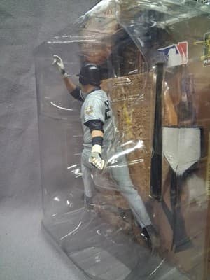 MARK TEIXEIRA MCFARLANE MLB WAVE 2 GREY JERSEY VARIANT NEW YORK YANKEES (2009) - Thumbnail 2