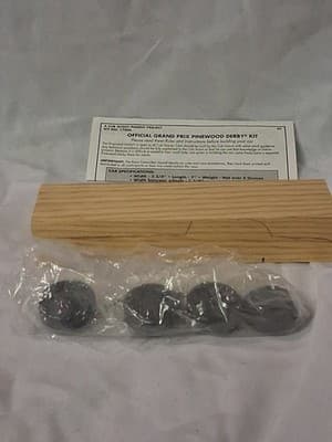 VINTAGE Pinewood Derby Race Car Kit Cub Scouts Boy Scouts of America Grand Prix - Thumbnail 4