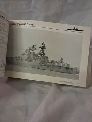 Jane's Warship Recognition Guide by Keith Faulkner (1999, Paperback) - Thumbnail 7