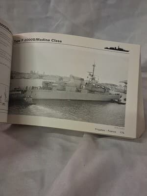 Jane's Warship Recognition Guide by Keith Faulkner (1999, Paperback) - Thumbnail 6