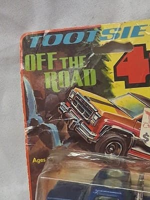 Vtg RARE Tootsie Toy Pick Up 4X4 Blue/ Chrome Diecast Truck SEALED NEW In Pkg 🛻 - Thumbnail 3