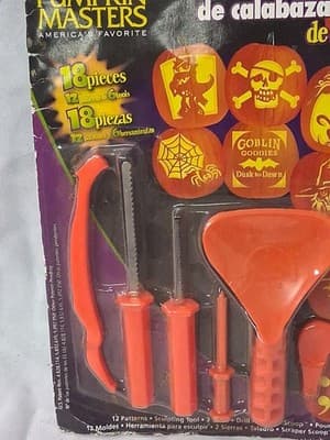 Pumpkin Masters Halloween Pumpkin Carving Kit Tools 12 Patterns 18 Pieces Kit - Thumbnail 2