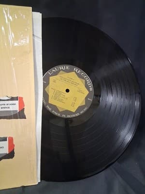 Collector's Records of The 50's & 60's - Laurie Records 12" Vinyl LP 1969 - Thumbnail 4