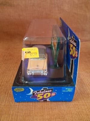 Pink 1955 Chevrolet Bel Air: 1/43 scale Diecast Model with Billboard | New - Thumbnail 4