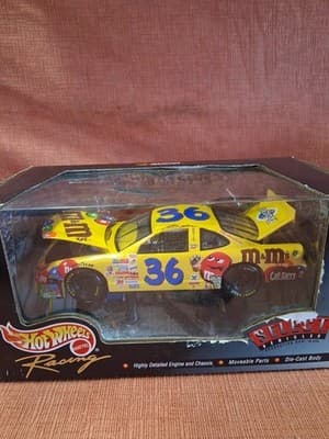 NASCAR Ernie IRVAN #36 Hot Wheels 1999 Black Box Racing 1:43 🔥 - Thumbnail 3