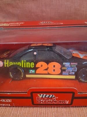 1/24 #28 DAVEY ALLISON TEXACO HAVOLINE '93 EDITION THUNDERBIRD RACING CHAMPIONS - Thumbnail 5