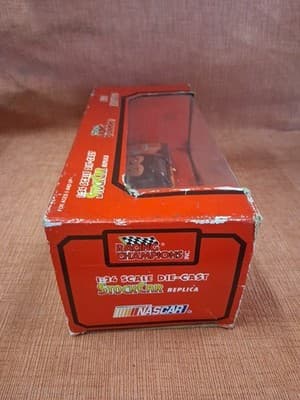 1/24 #28 DAVEY ALLISON TEXACO HAVOLINE '93 EDITION THUNDERBIRD RACING CHAMPIONS - Thumbnail 6