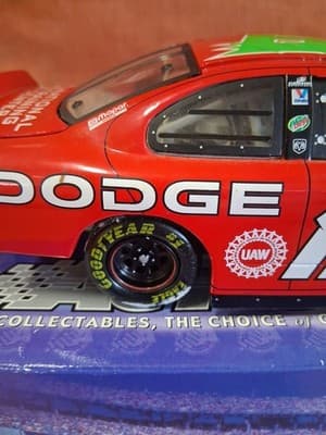 2002 Jeremy Mayfield 19 Dodge Intrepid R/T NASCAR Action Racing Car - Thumbnail 4