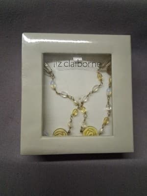 Awesome NWT Liz Claiborne Necklace Yellow Beads and Roses 40" Can Wore Double - Thumbnail 4