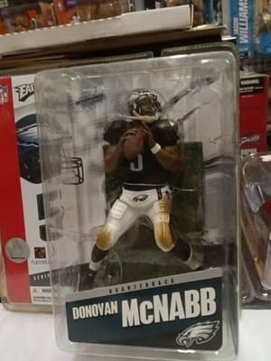 Donovan McNabb Eagles Action Figure Black Jersey Variant McFarlane Series 12 NFL - Thumbnail 2