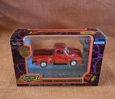 Road Champs FORD TRUCK SERIES 1956 F-100 Red 1:43