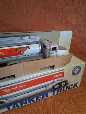 Exxon Tanker Toy Truck "Rely on the Tiger" Head/Tail Lights light up - Horn, etc - Thumbnail 6