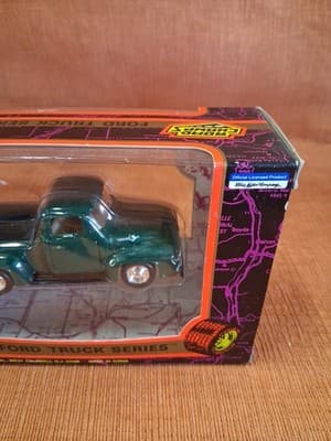 VTG 1994 Road Champs 1956 Ford F-100 Pickup Truck Green 1:43 Scale Stepside #2 - Thumbnail 4