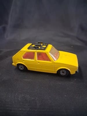 Matchbox Lesney Superfast VW Golf Mk1 1976 Rare Yellow - Thumbnail 3