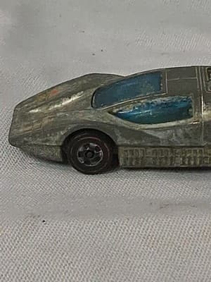 VINTAGE 1974 HOT WHEELS LARGE CHARGE REDLINE SILVER WITH BLUE WINDOWS CAR AS IS - Thumbnail 4