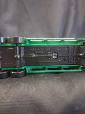 Hot Wheels 1996 Tropicana Orange Juice Hauler, White/green 103 - Thumbnail 4