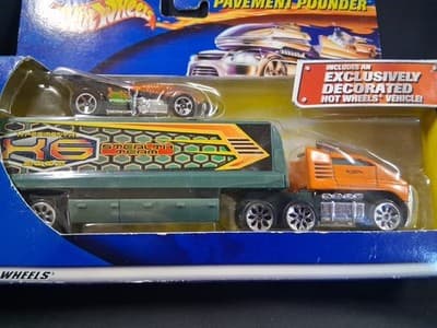New 2001 Hot Wheels Pavement Pounder Stealth Team 47036 - Thumbnail 4