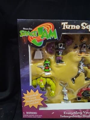 Space Jam Tune Squad vs Monstars Full Court Gift Set Michael Jordan Sealed # 3 - Thumbnail 2