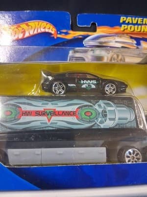 2000 Hotwheels Pavement Pounder HW Survelliance Semi Truck & Exclusive Car - Thumbnail 3