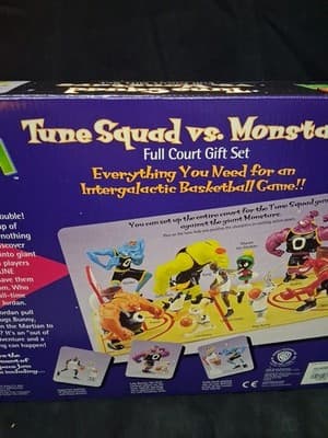 Space Jam Tune Squad vs Monstars Full Court Gift Set Michael Jordan Sealed # 3 - Thumbnail 6