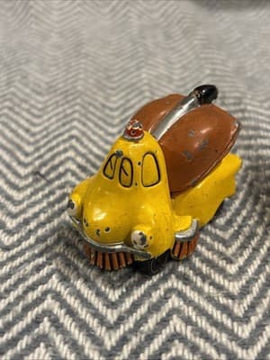 Hallmark 1988 Road Rover Fiery Fred Fore Truck - Thumbnail 9