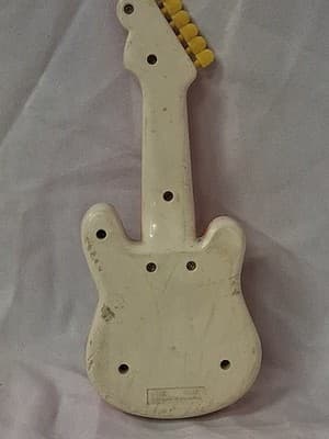 Vintage TOMY Little Star Guitar Toy Musical Kids Plastic 80s Singapore - Thumbnail 4