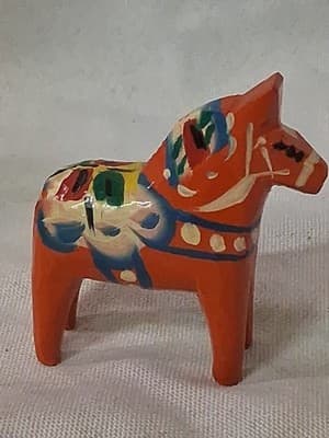 PAIR Nils Olsson Dala Horses Swedish Folk Art Hand Painted Figurines - Thumbnail 2