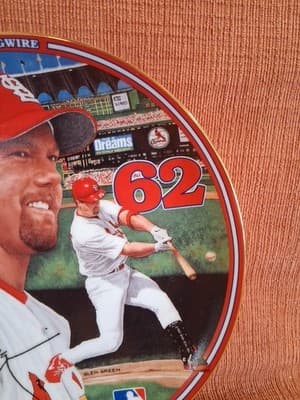 St. Louis Cardinals Mark McGwire #62 Record Breaker 9-8-98" Plate - Thumbnail 6