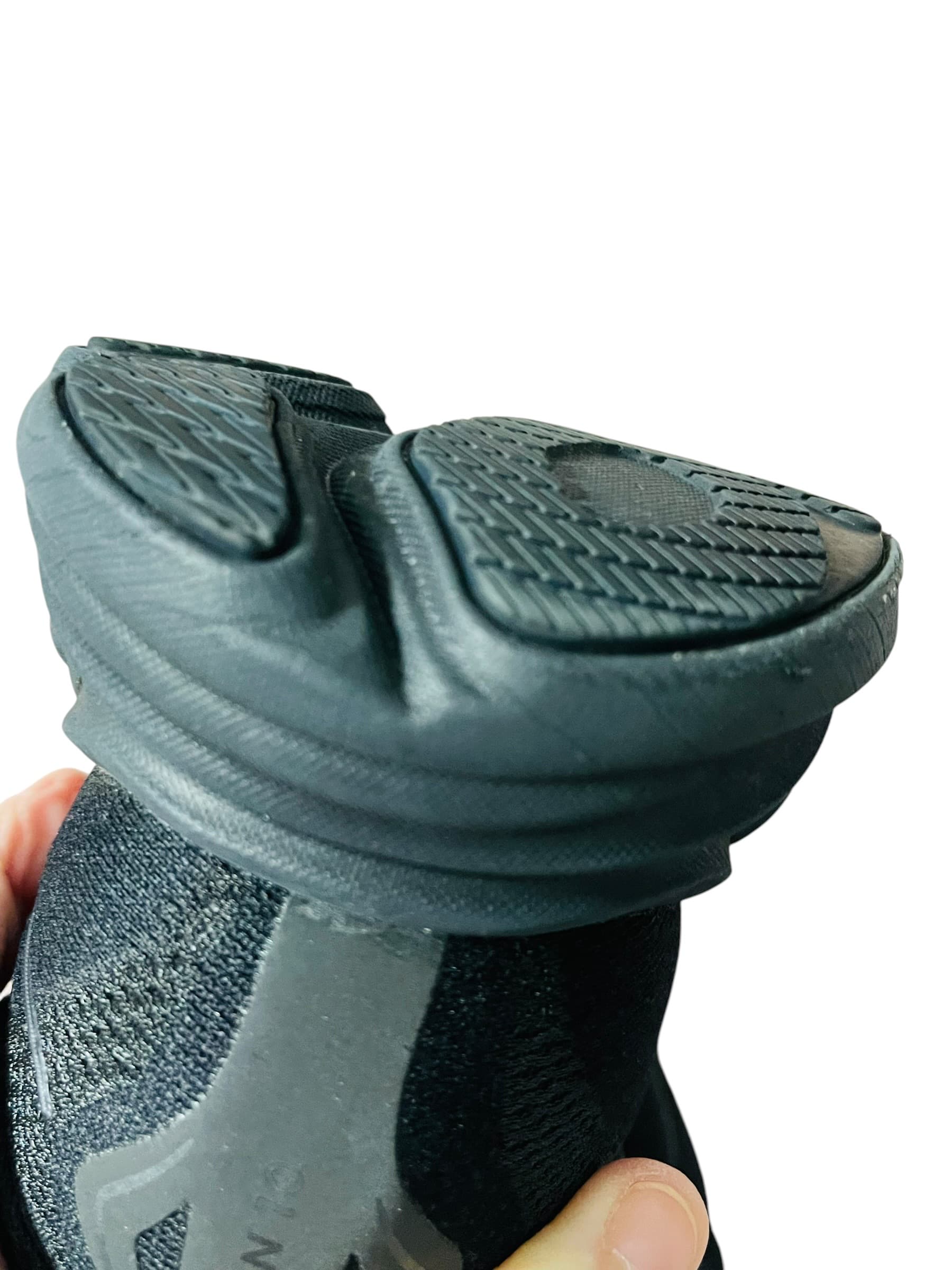 Hoka Men’s Clifton 10 Black ON Black Athletic Shoe/Sneaker - Thumbnail 4