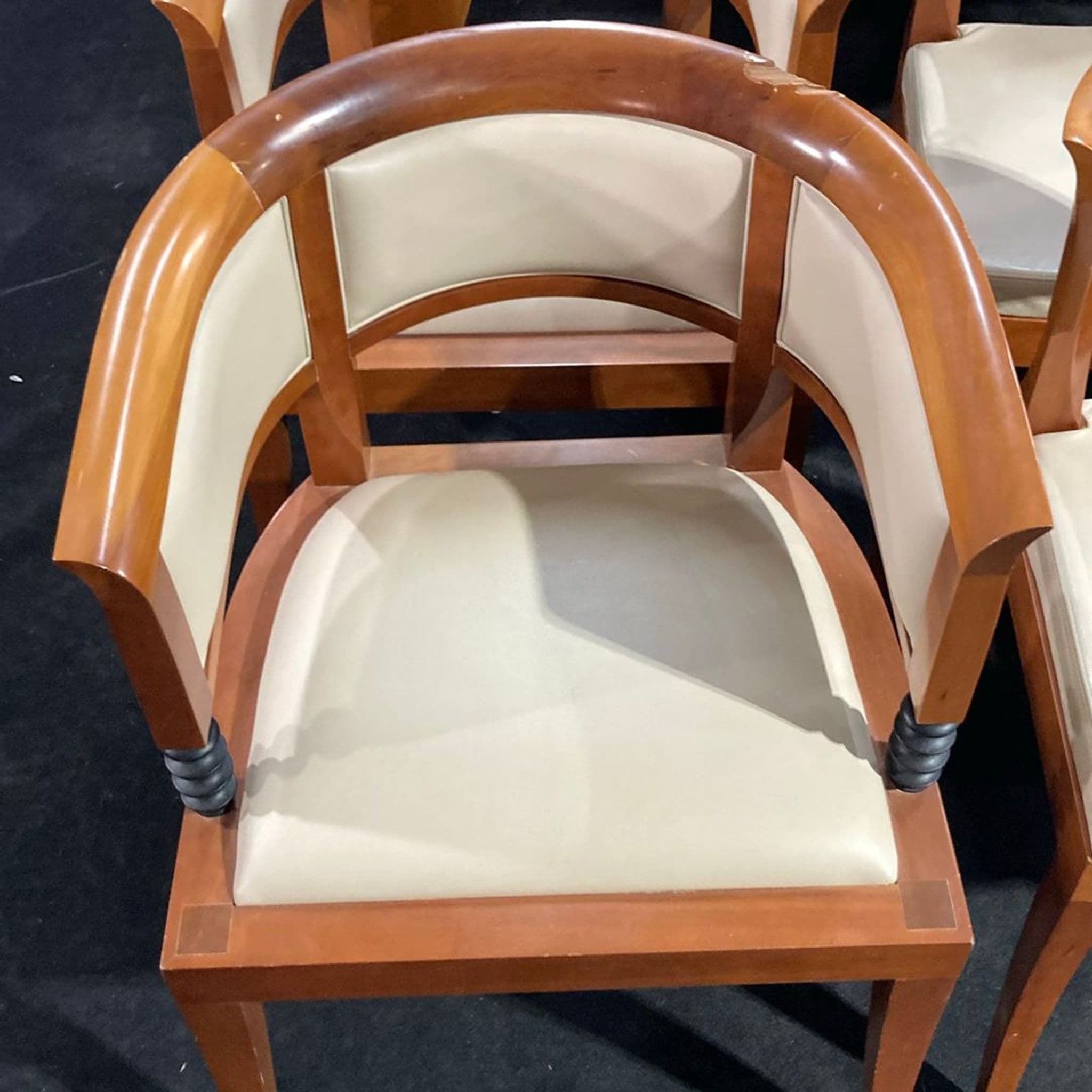 Leon Krier for Giorgetti Sella Magna 9-Piece Dining Set - Thumbnail 8