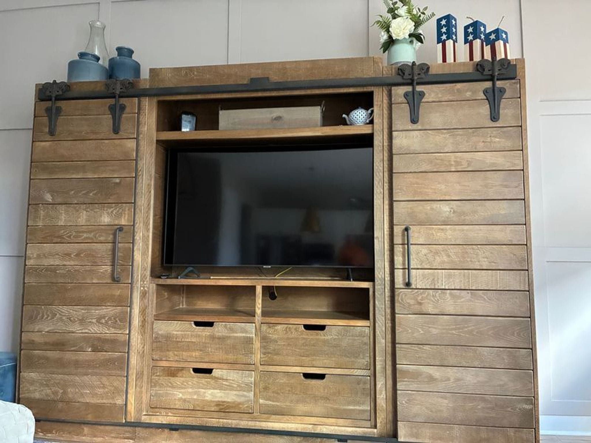 Arhaus Baumann Media Wall Unit - Thumbnail 2