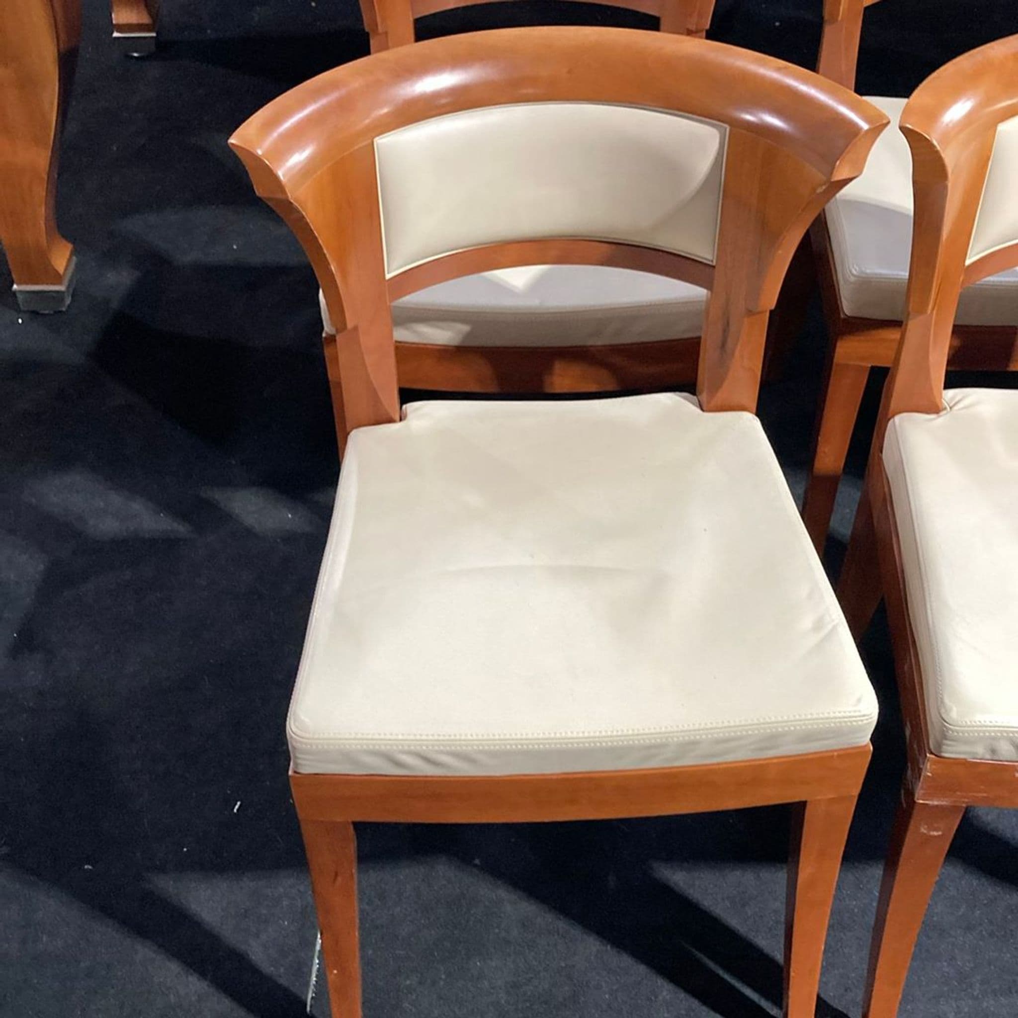 Leon Krier for Giorgetti Sella Magna 9-Piece Dining Set - Thumbnail 12